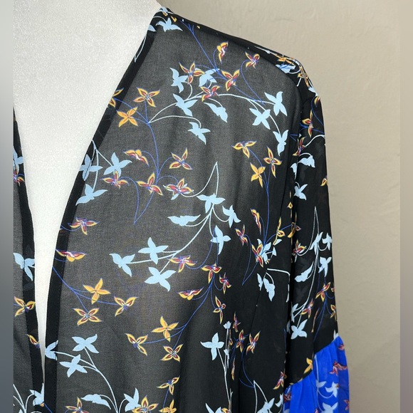 Blue and Black Floral Botanical Kimono Large - Picture 2 of 5